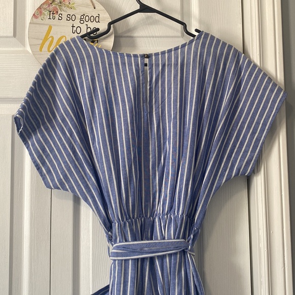 Blue/white pant suit - Picture 7 of 7